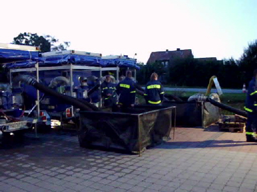 zweite Umpumpstation wird eingerichtet-Momentaufnahme aus Film